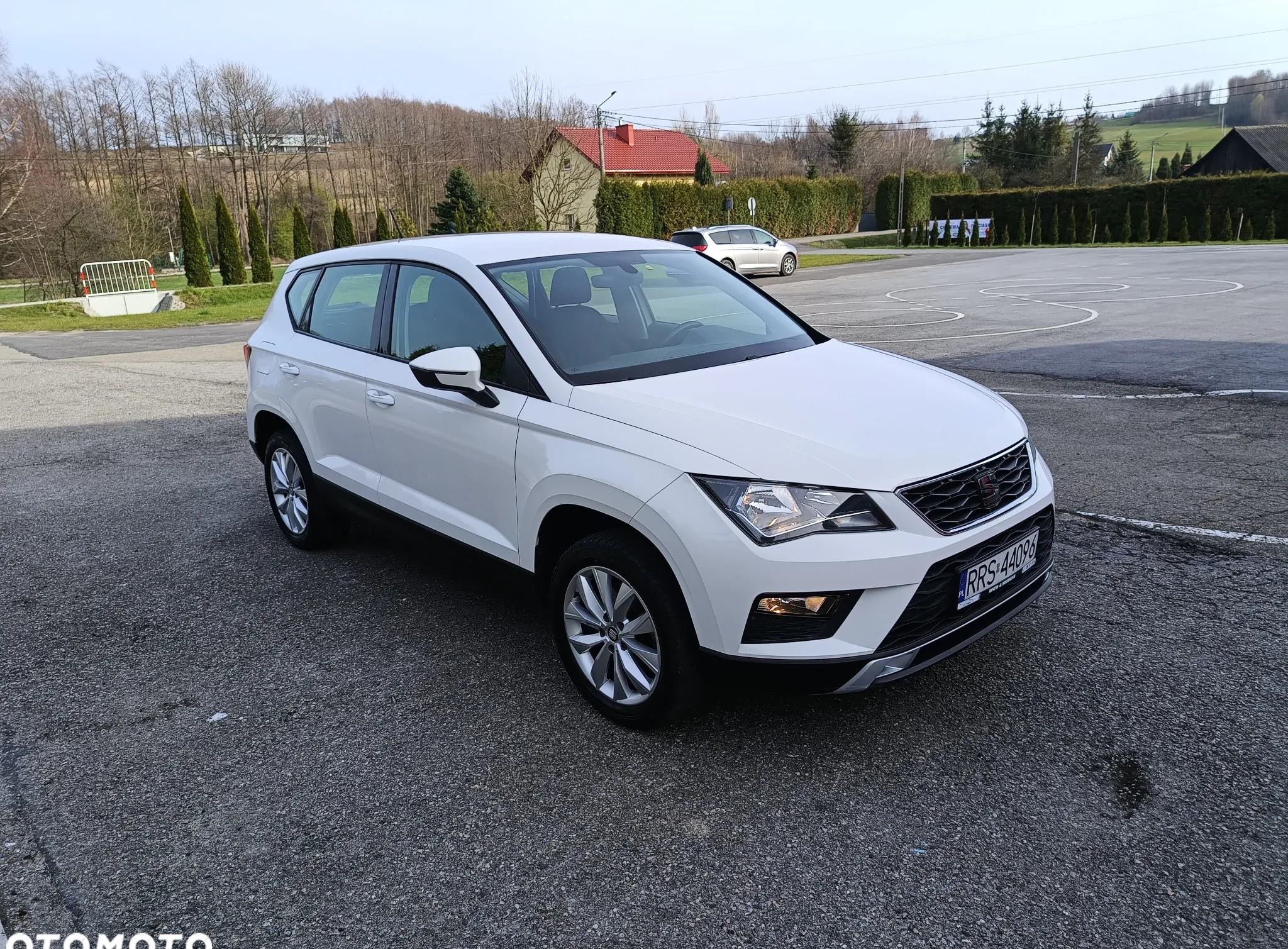 Seat Ateca cena 59900 przebieg: 165000, rok produkcji 2016 z Serock małe 631